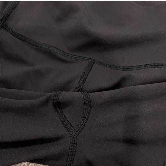 Lululemon Black Training Leggings 25” - Picture 6 of 6